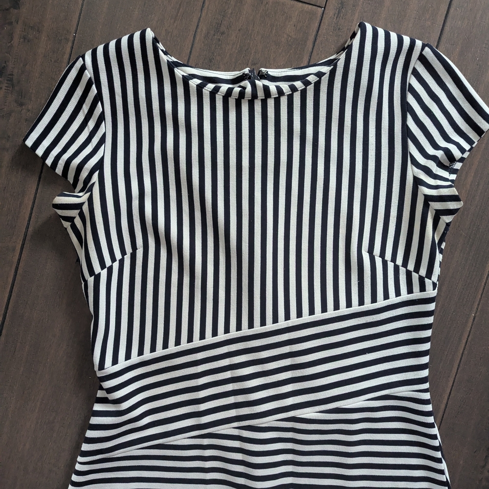 Banana Republic Black and White Sheath Midi Dress - Picture 3 of 4